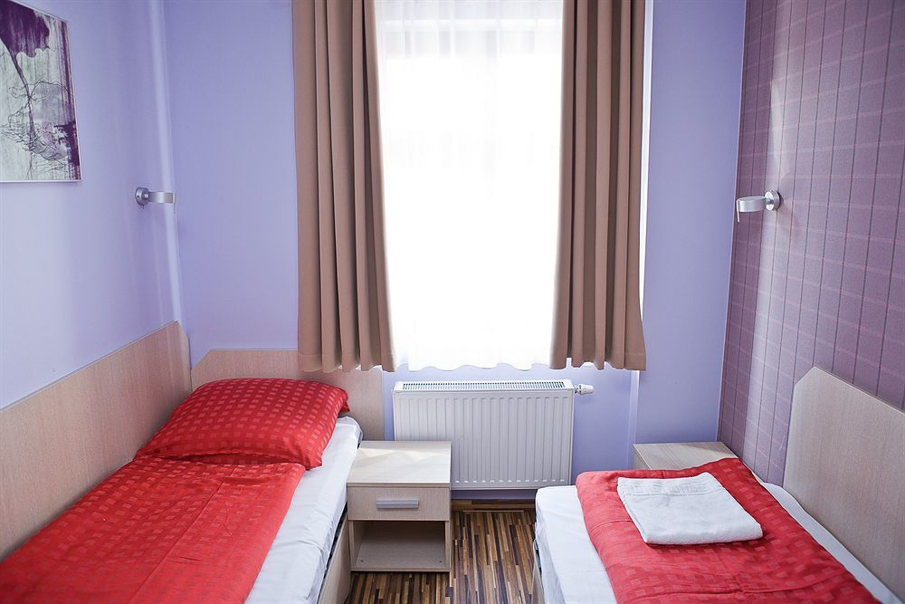 Bed and Breakfast Great Polonia Dwarf Breslavia Exterior foto
