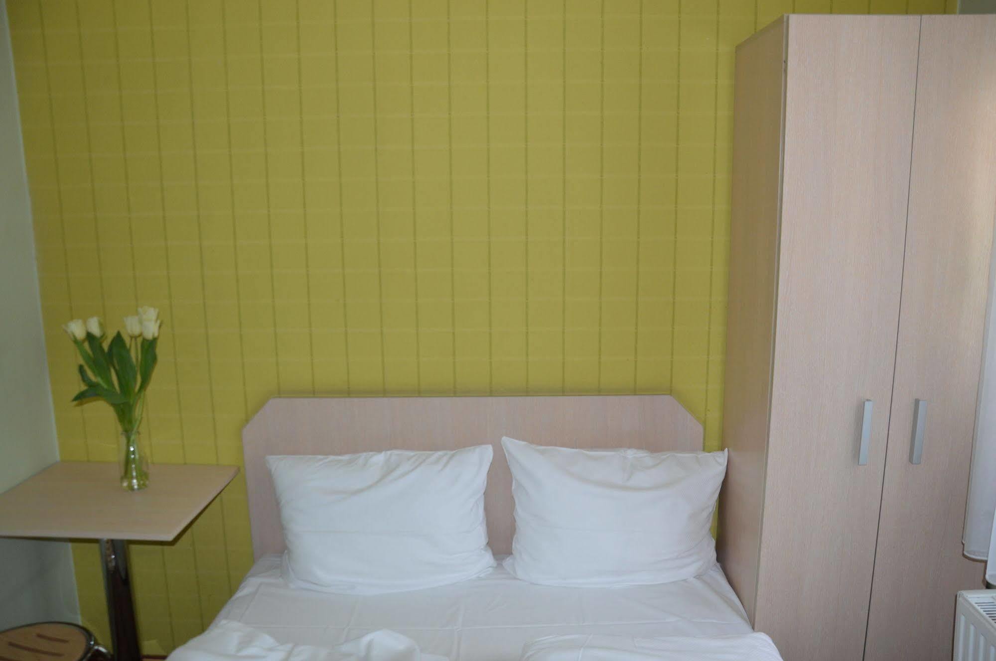 Bed and Breakfast Great Polonia Dwarf Breslavia Exterior foto